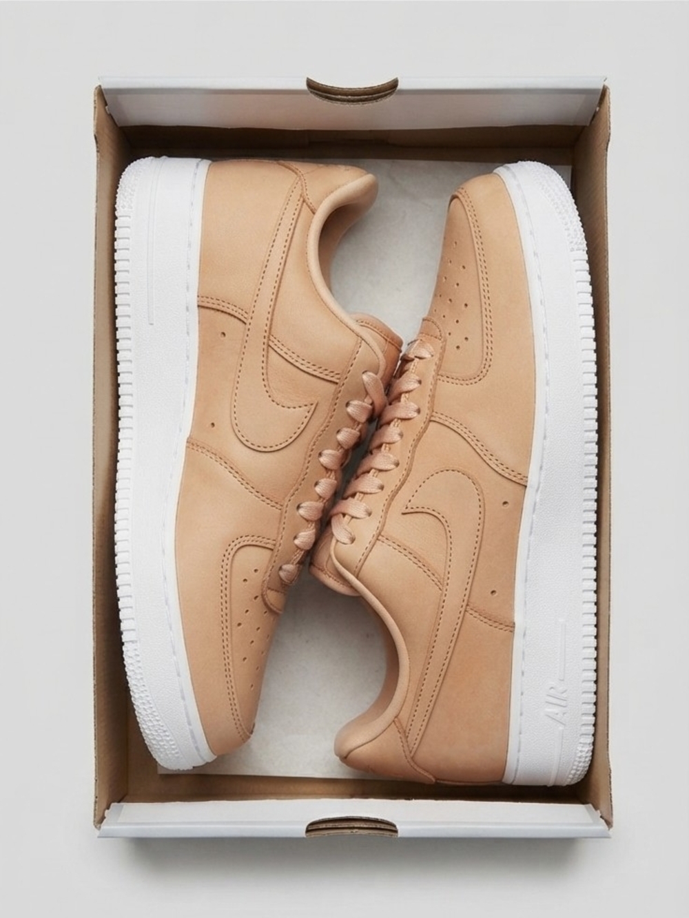 Nike Air Force 1 Low Sneakers in Brown & White Like New - Picture 3 of 3